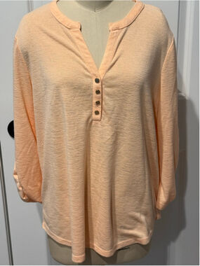Women's Chico's Peach Knit Tunic Top Size 4/XXL ruched sleeve split v-neck